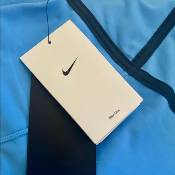 Nike Dri-FIT Light Blue Activewear - Picture 5 of 7